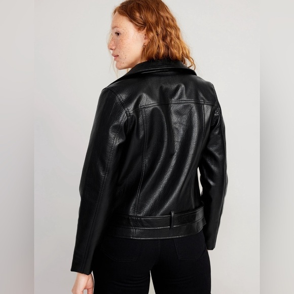 NWT! Old Navy Black Faux-Leather Belted Biker Jacket - Size Small - Picture 2 of 6